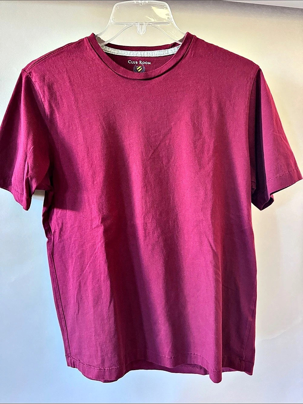 Men’s Club Room Short Sleeve Tee in Maroon Red Size Small